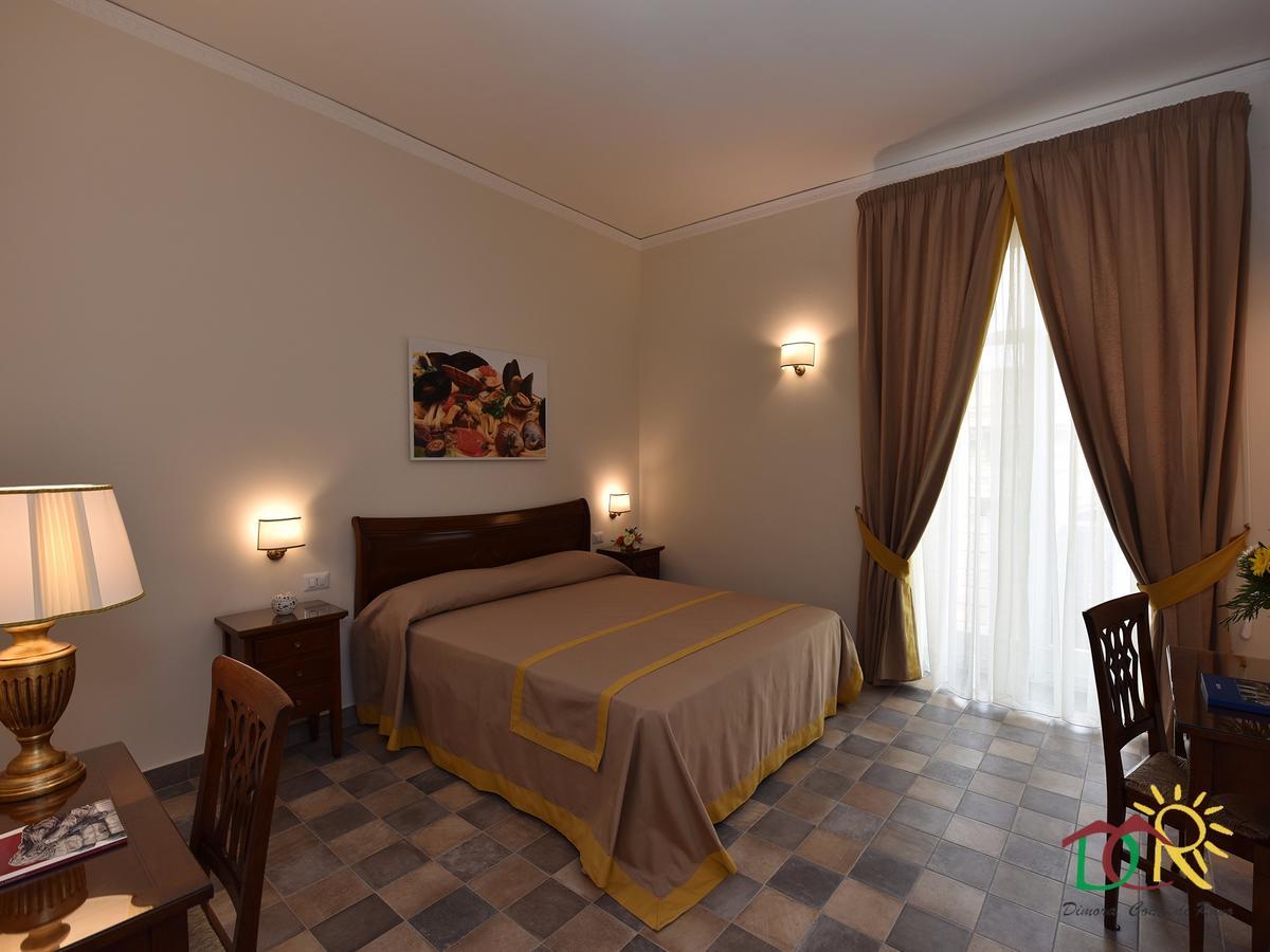 Dimora Conte Di Ruvo Bed & Breakfast Naples Exterior photo